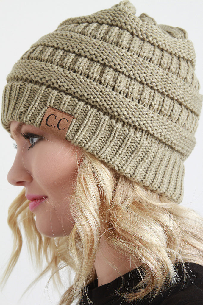 Solid Ridged Knit Beanie