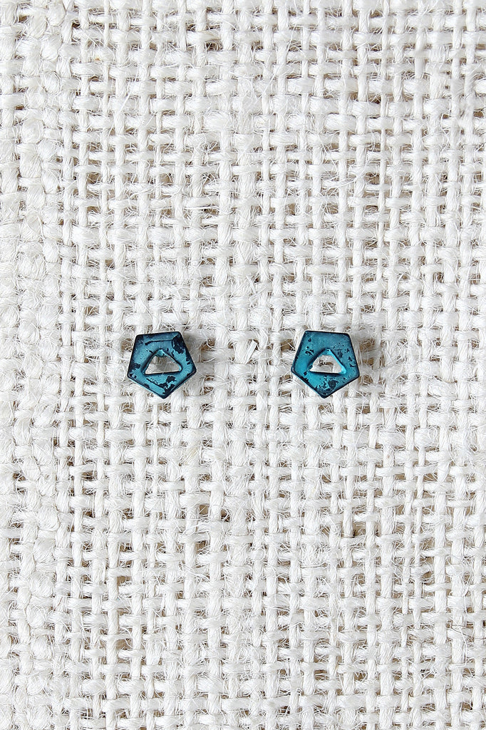 Cutout Pentagon Stud Earrings