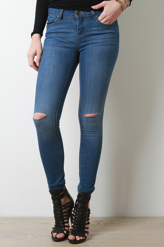 Knee Slit Raw Hem Skinny Jeans