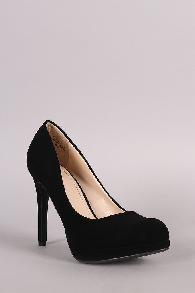 Anne Michelle Nubuck Almond Toe Pump